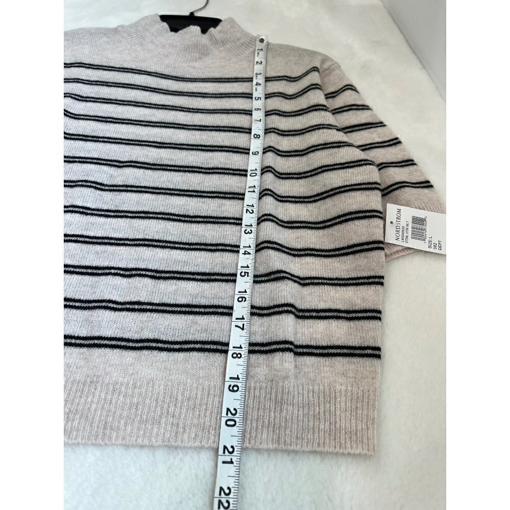 NWT FRAME Size L Stripe Wool & Cashmere Crop Sweater In Oatmeal MSRP$295 - Picture 5 of 12